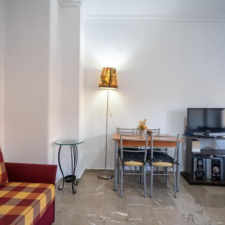 Dimotiko Theatro Metro St. 1 Bedroom 4 Pers. Flat Piraeus Exterior photo